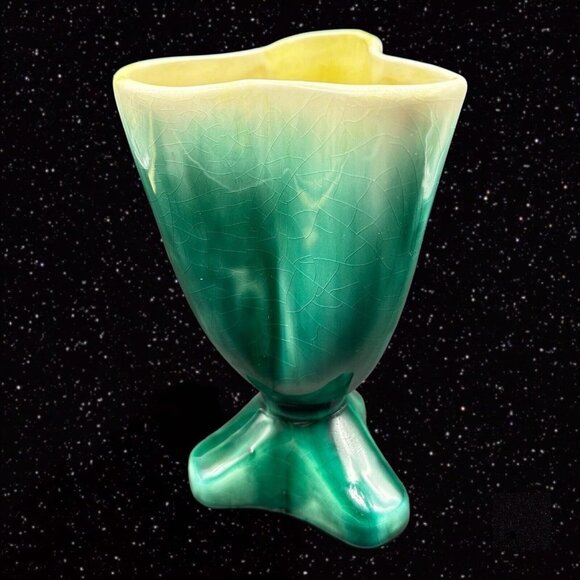 Vintage Early Pottery Vase Green Glaze Triangular Hand Made 7.25”T 4.5”W - Picture 3 of 16